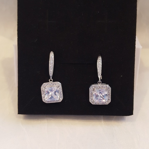 cate and chloe princess cut earrings nib - Picture 2 of 7